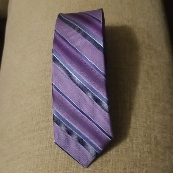 Michael Kors tie - Picture 1 of 2